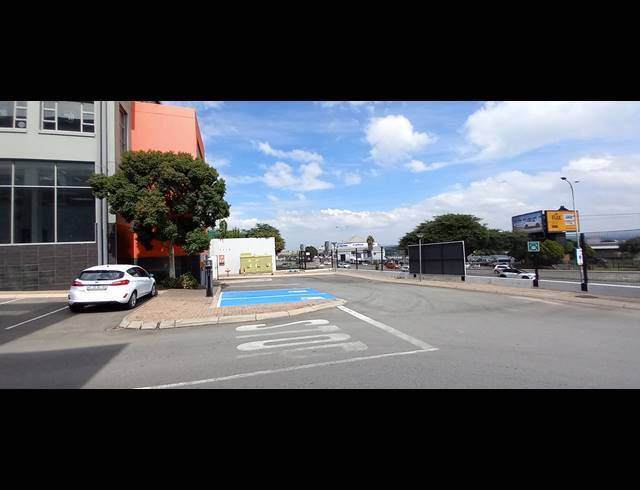 186M² OFFICE TO LET IN BRYANSTON